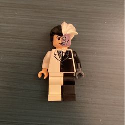 RARE Lego Two-Face Minifigure from 7781