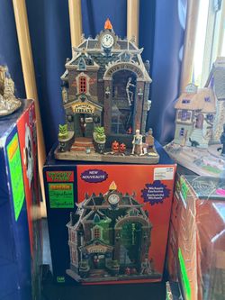 Spooky Town Haunted Library