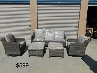 Patio furniture set
