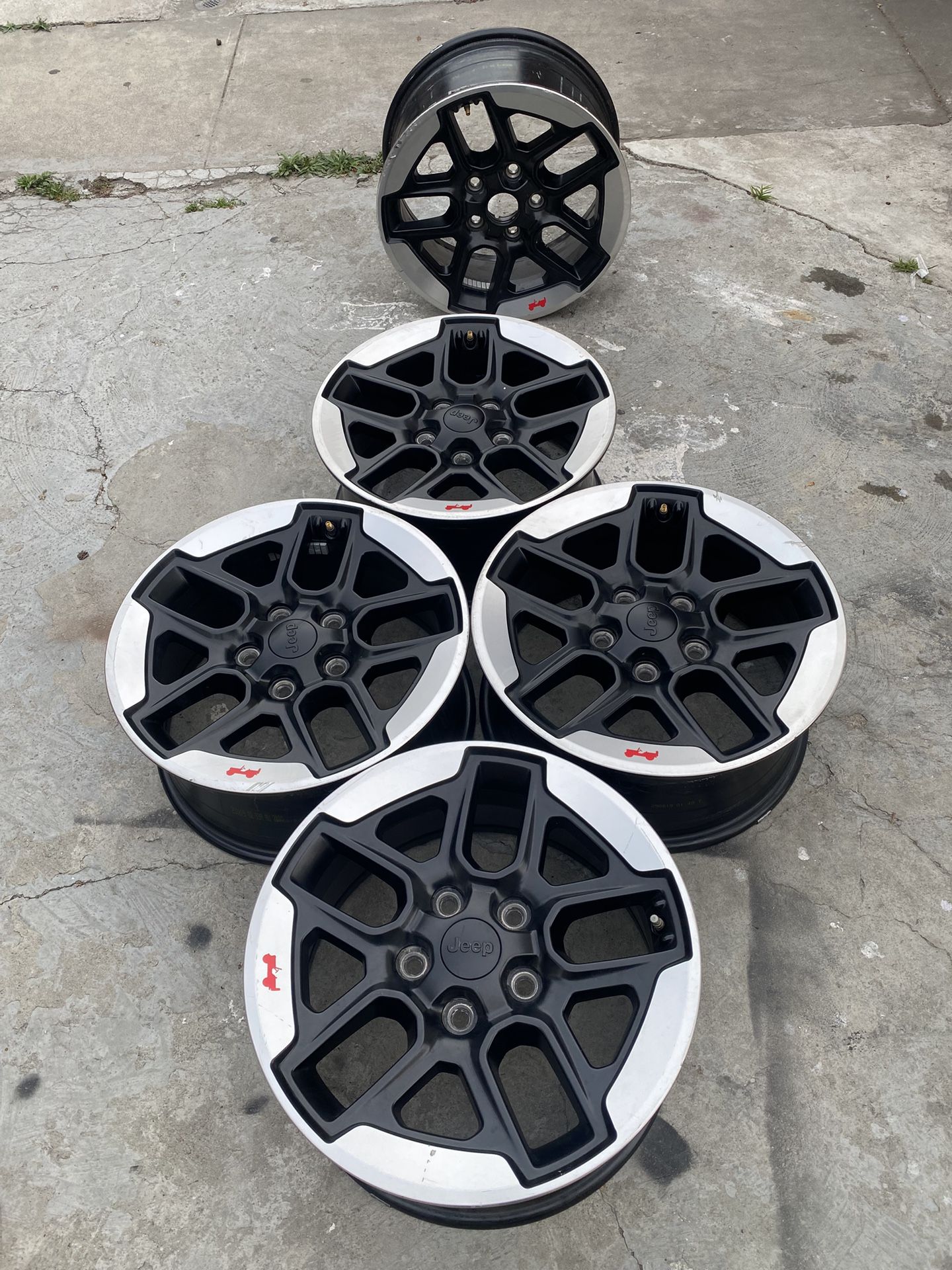 Jeep Wheels 5x5 5x127 for Sale in Bell Gardens, CA - OfferUp