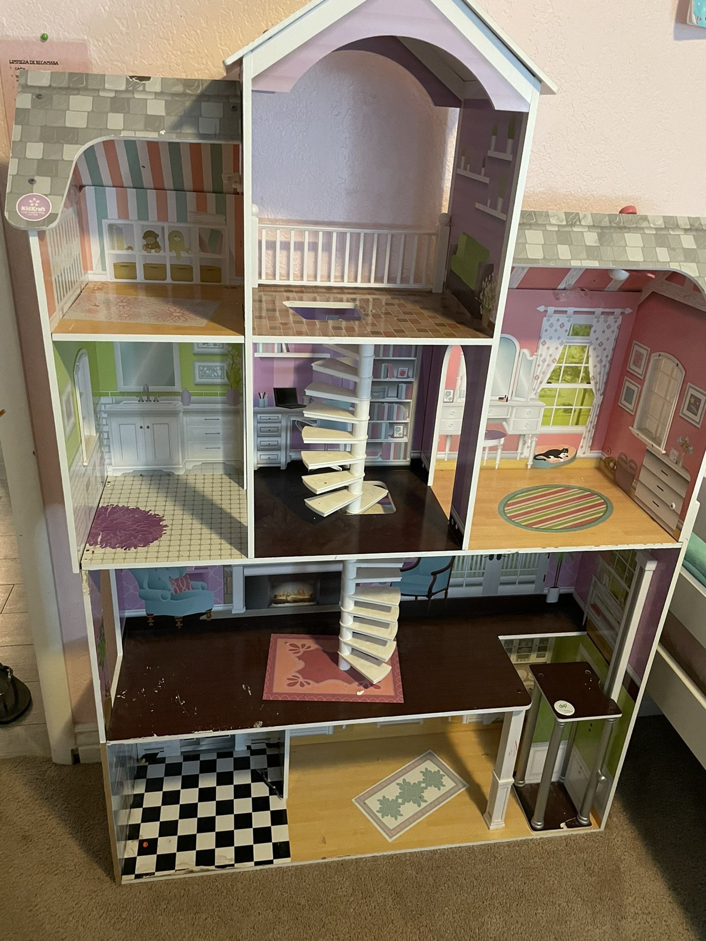 FREE Doll House