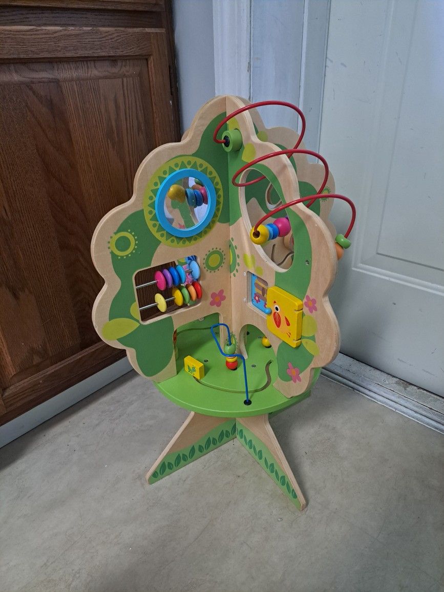 Tree Activity Cube Center