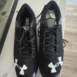 Men Baseball  Cleats