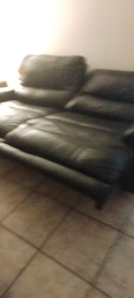 Black Beautiful Automatic DualCouch 