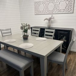 Dinning Table 