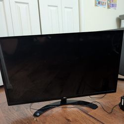 32 inch LG Computer Monitor Model 32MA70HY