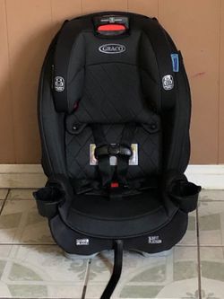 LIKE NEW GRACO SLIM FIT PLATINUM CONVERTIBLE CAR SEAT!!!