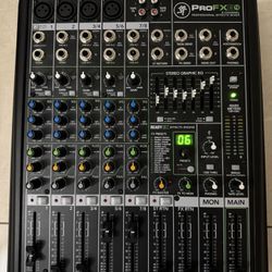 Mackie ProFX8 Mixer 