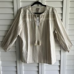 Women’s  NWT CHICO’S Shirt 
