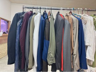 men's suit , different Models like new! 👔