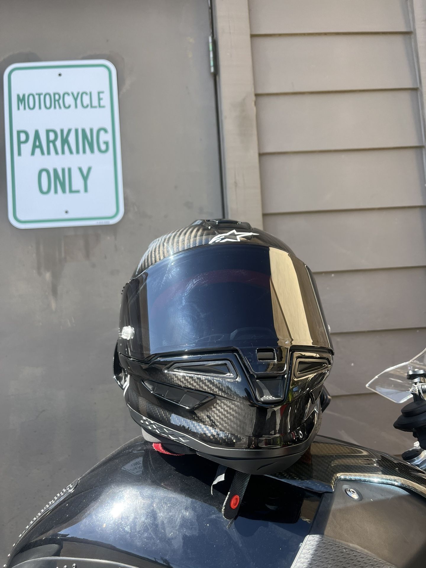 Alpinestars Supertech R10 Carbon Helmet