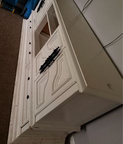 TV stand/dresser