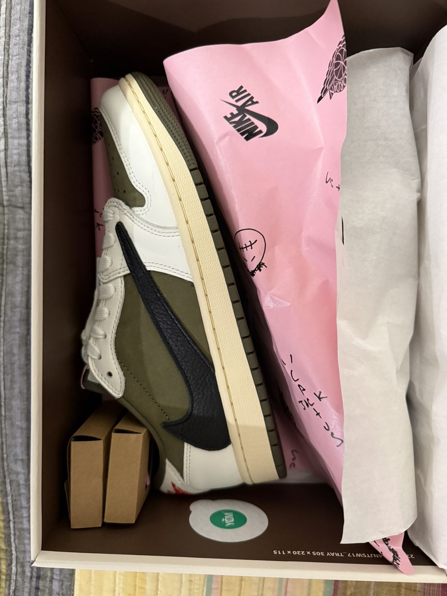 Travis Scott Low Medium Olive 