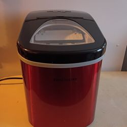 Frigidaire Ice Maker Works Great 