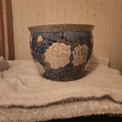 Large Porcelain Pink/Blue Flower Pot