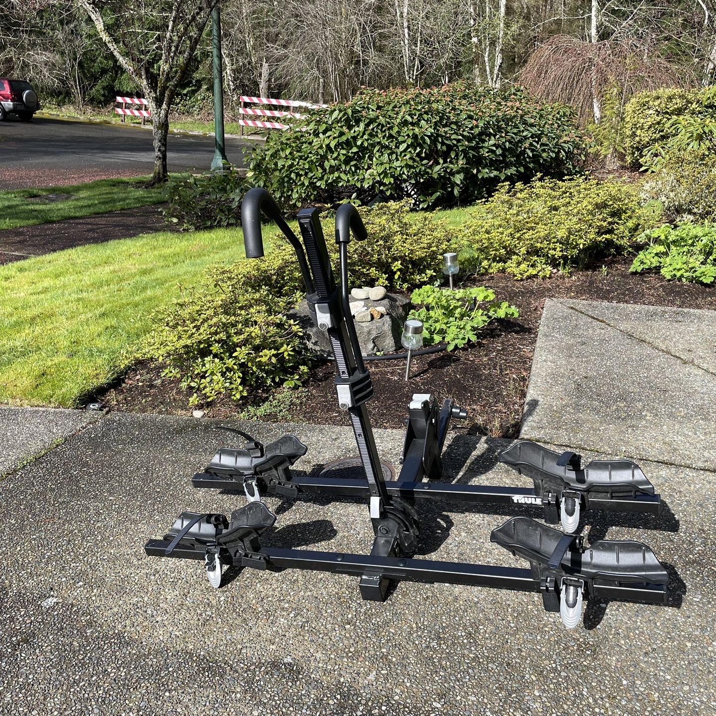 Thule 990XT Doubletrack Bike Rack for Sale in Olympia WA OfferUp