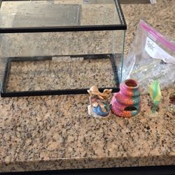 2.5 Gallon Fish Tank 