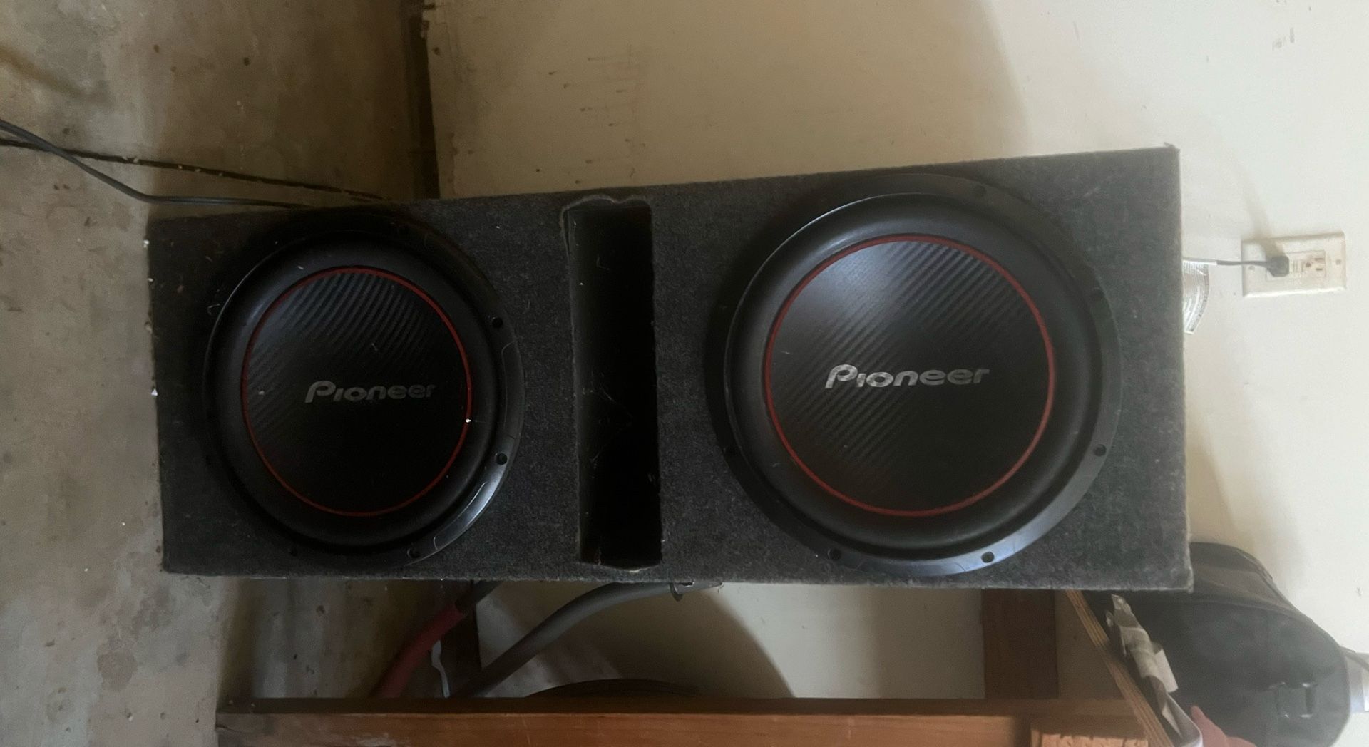 2 12 Inch Subwoofers
