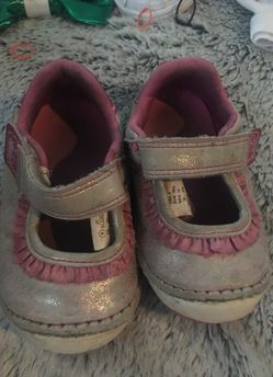 Girls shoes