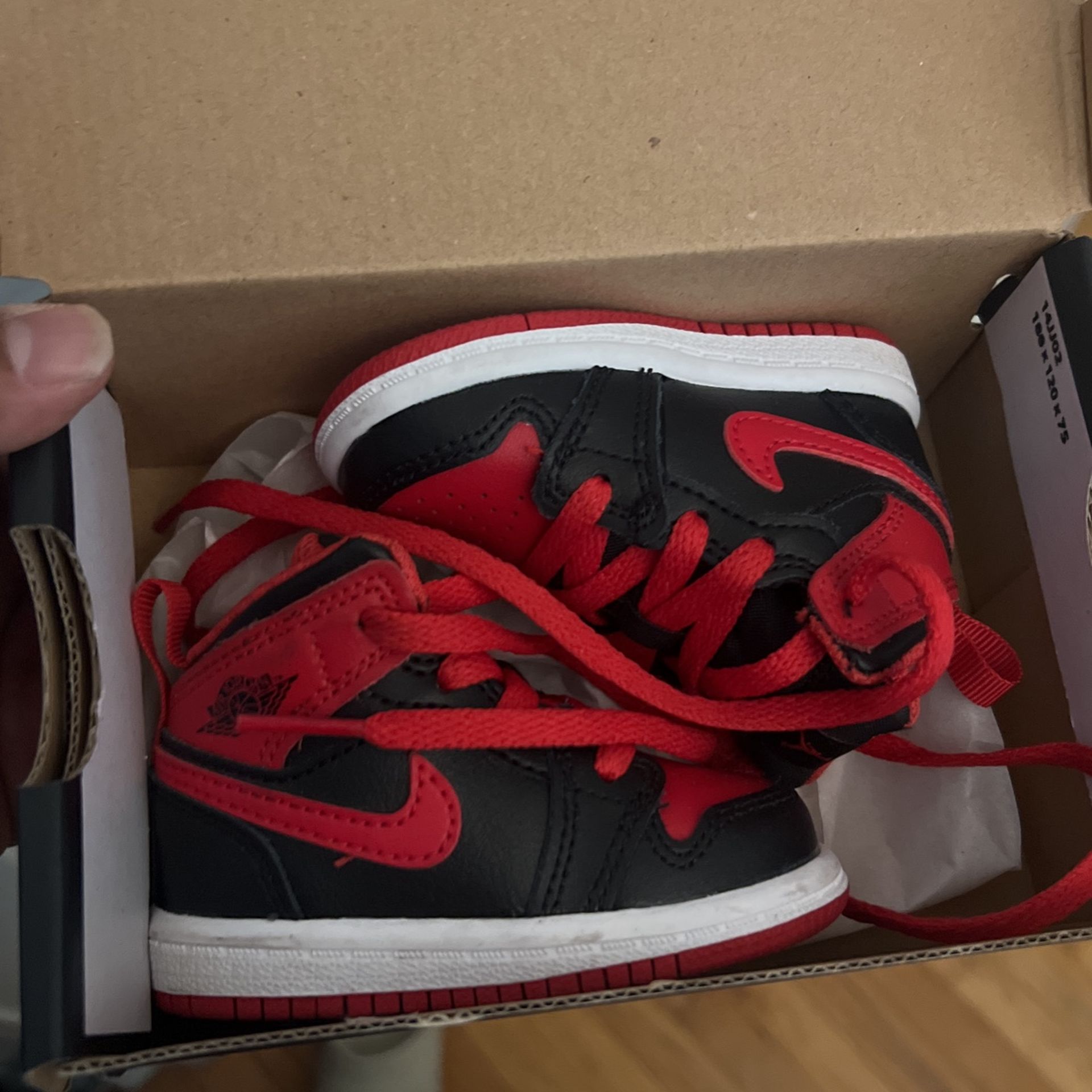 Jordan 1 Size 3c 