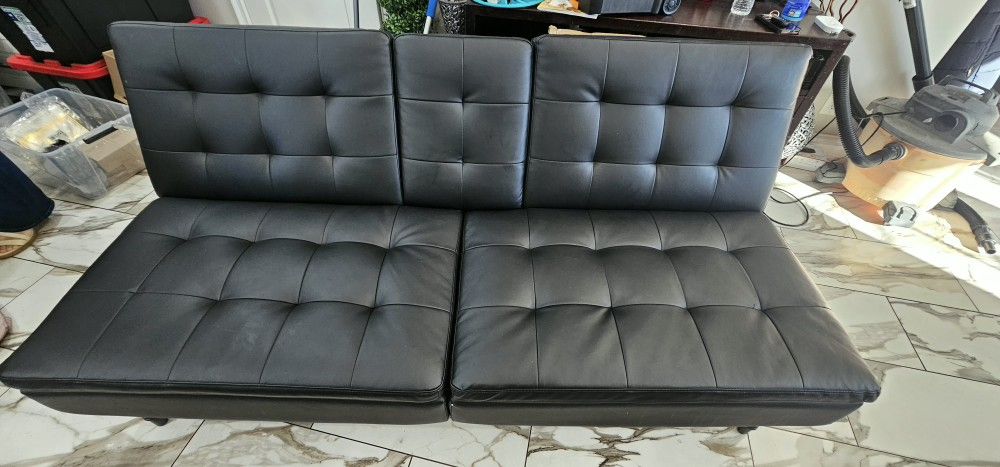 Futon With Cup Holders