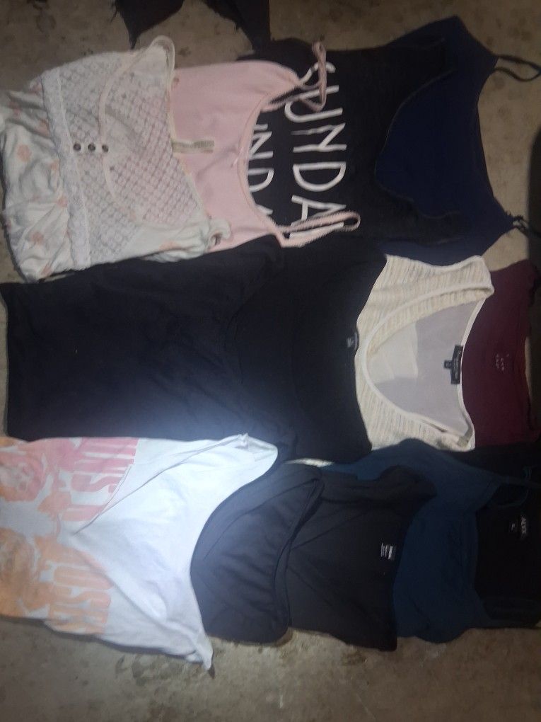 Ladies Plus Size Assorted Clothing Items