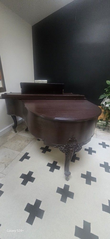KIMBALL BABY GRAND PIANO 