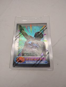 Perfect Mint 1994 Shaquille O'Neil Topps Finest Basketball Card #32 - Protective Cover