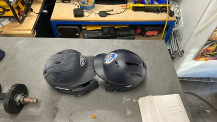 Youth baseball Helmet (Barely Used)