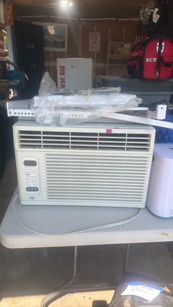 6000BTU WINDOW AC UNIT