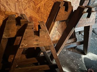 Free wooden saw horses