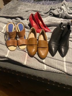 Woman’s 7 1/2 Shoe Bundle