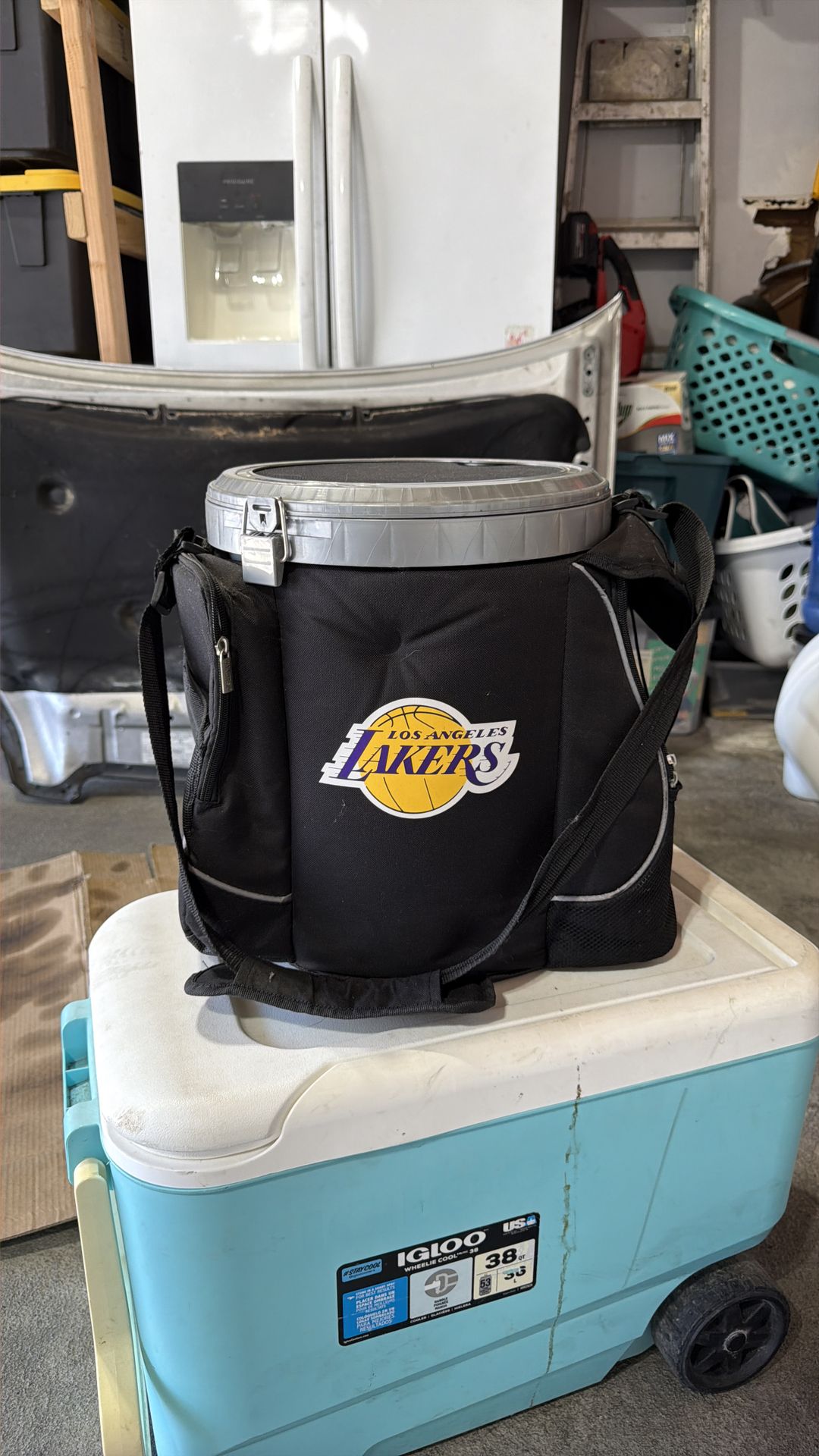 Lakers portable cooler