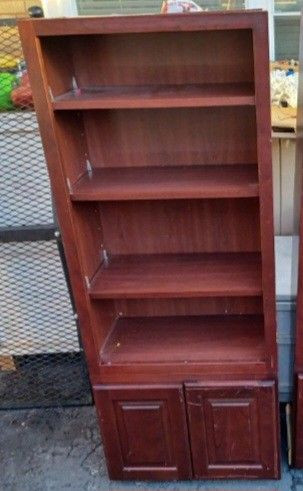 Shelf / Cabinet
