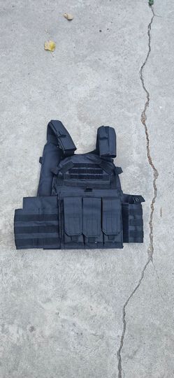 Molle webbing black tactical vest