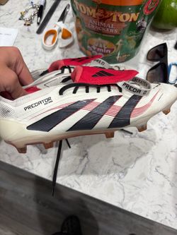 Soccer cleats predator adidas