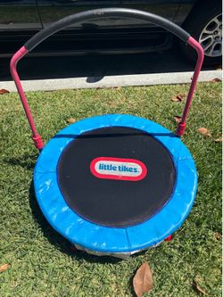 Little Tikes 25” round trampoline