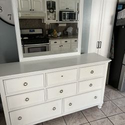 Dresser Muy Buenas Condiciones