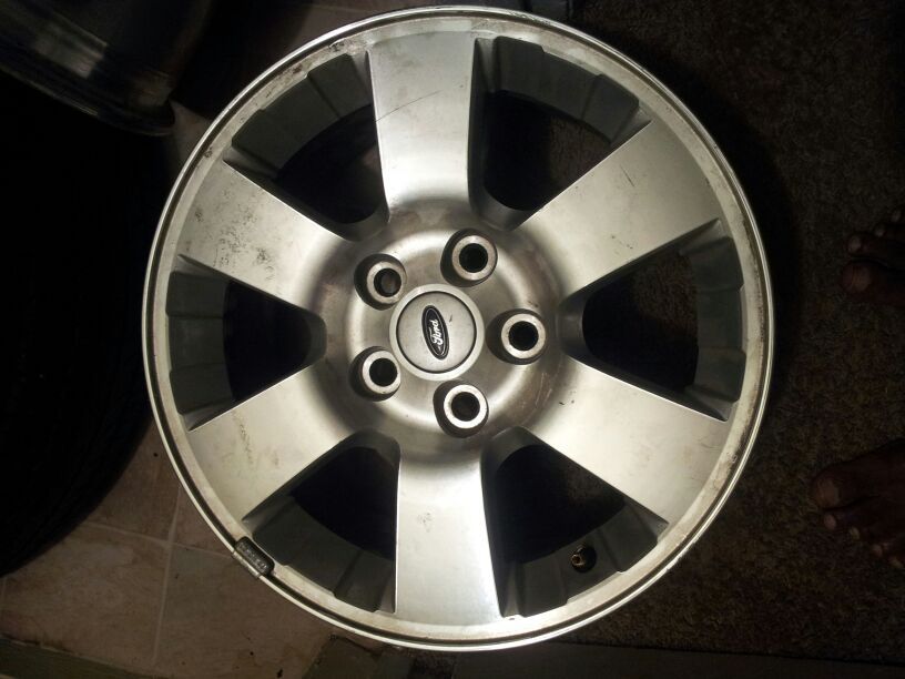 4 of 18 inches rims for ford escape