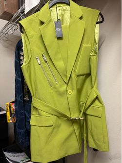 Sleeveless Blazer and Pants Set