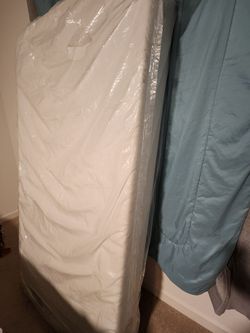 Twin size matress