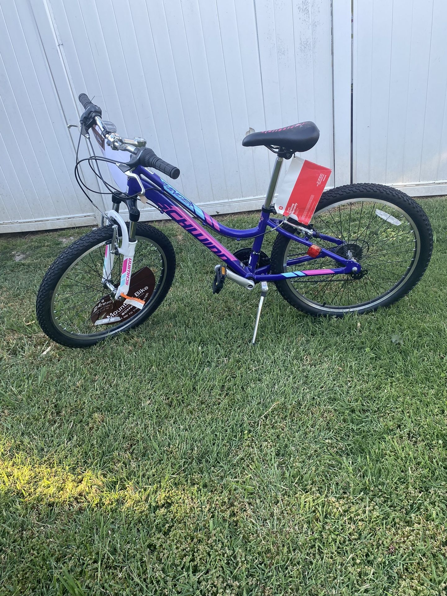 Schwinn Women's Circuit 700c/28 Hybrid Bike PURPLE