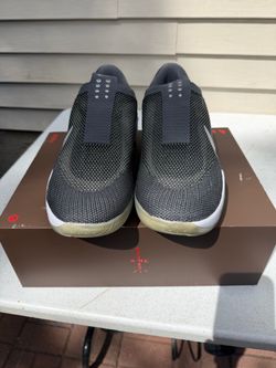 Nike  EARL