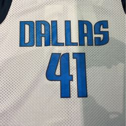NOWITZKI Jersey