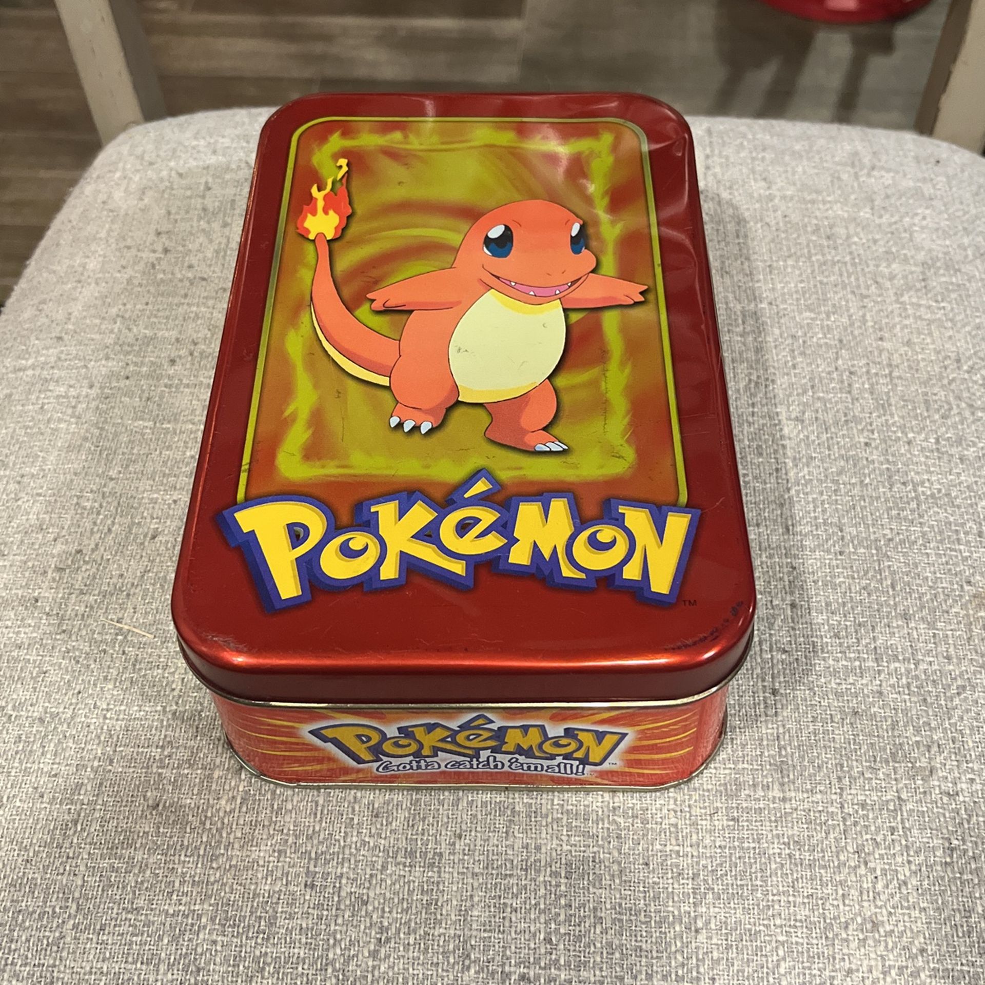 Topps Pokemon Tin Box 