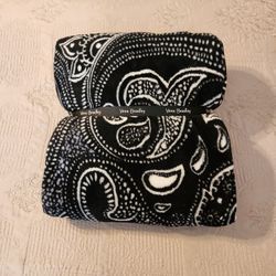 Vera Bradley Black white Paisley Fleece Throw