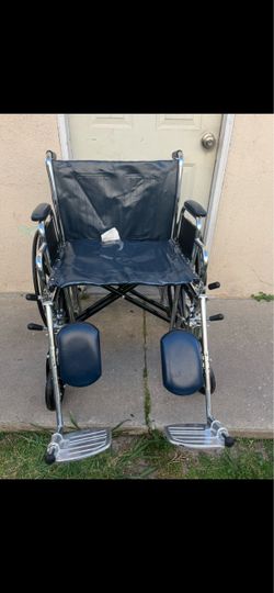 MEDLINE WHELLCHAIR OVERSIZED