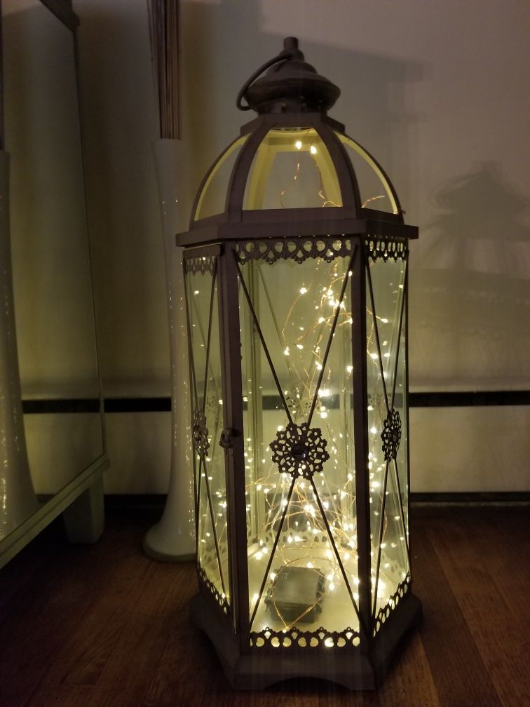 Pier 1 lantern light included