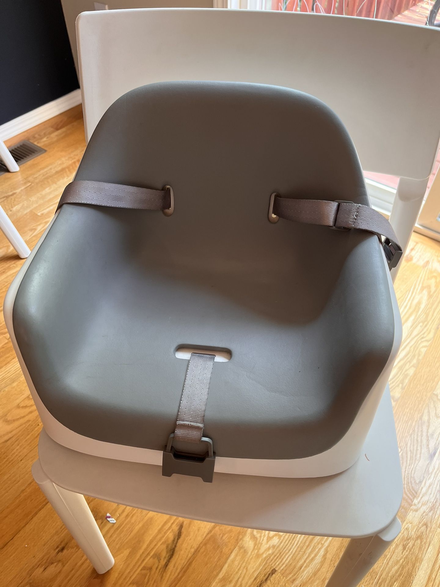 Oxo Booster Seat