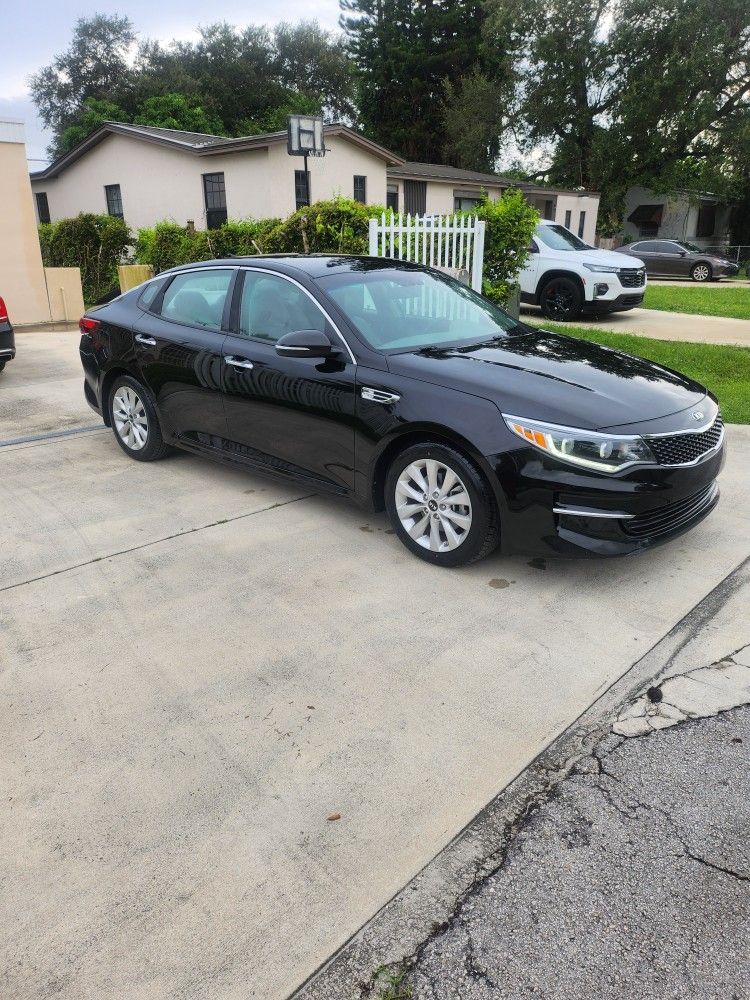 2016 KIA Optima